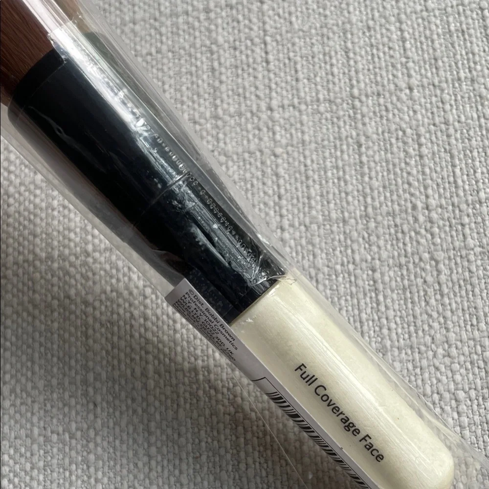 Bobbi Brown full coverage face Makeup Brush